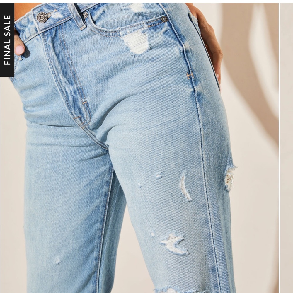 Cropped Distressed High Rise Jeans - Picture 6 of 9